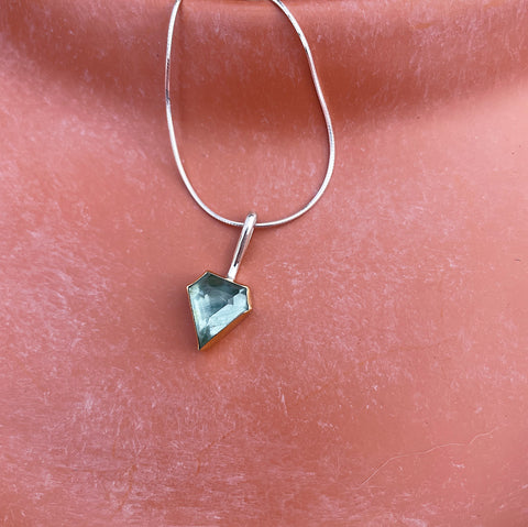 Point Aquamarine Charm Necklace