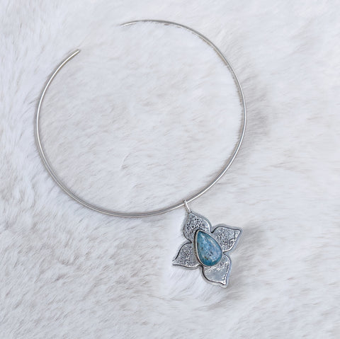 Blue Kyanite Floral Collar Necklace